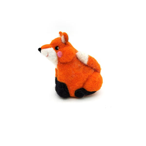 Felted Fox, Sitting