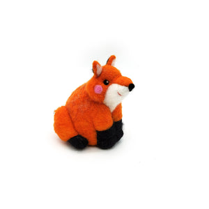 Felted Fox, Sitting