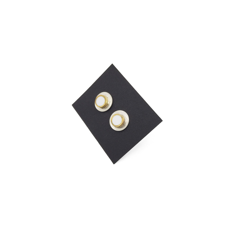 White and Brass Stacked Disc Post