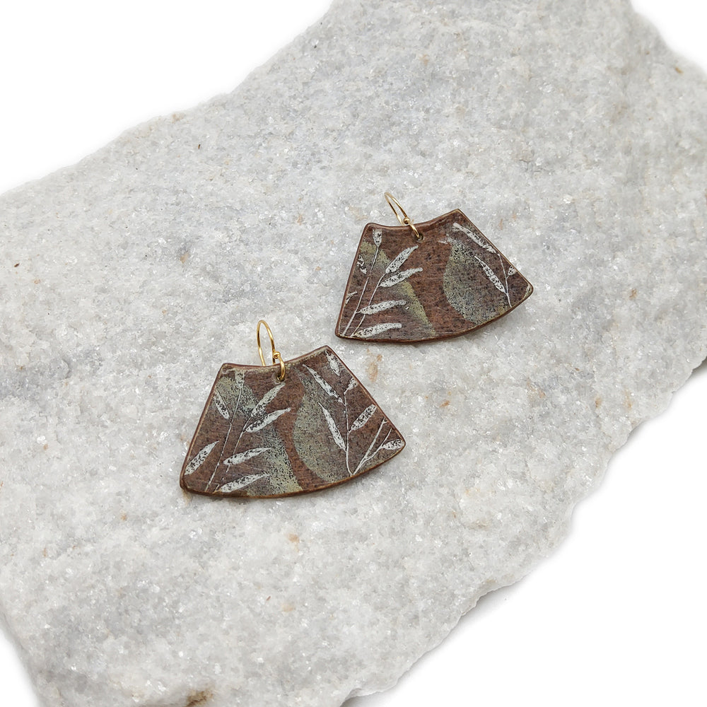 
            
                Load image into Gallery viewer, Brown Trapazoid Earrings
            
        