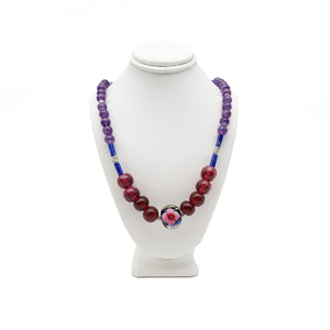 
            
                Load image into Gallery viewer, Viva Magenta Floral Bead Necklace
            
        