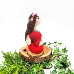 
            
                Load image into Gallery viewer, Felted Fairy With A Crown of Roses
            
        